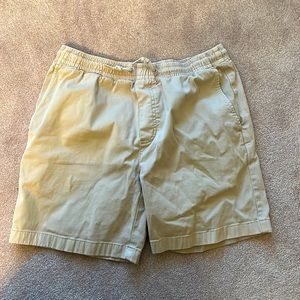 VINEYARD VINES Khaki shorts Size Medium Tan color